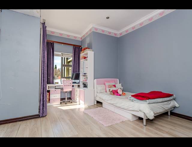 4 BEDROOM FREEHOLD FOR SALE IN SAGEWOOD